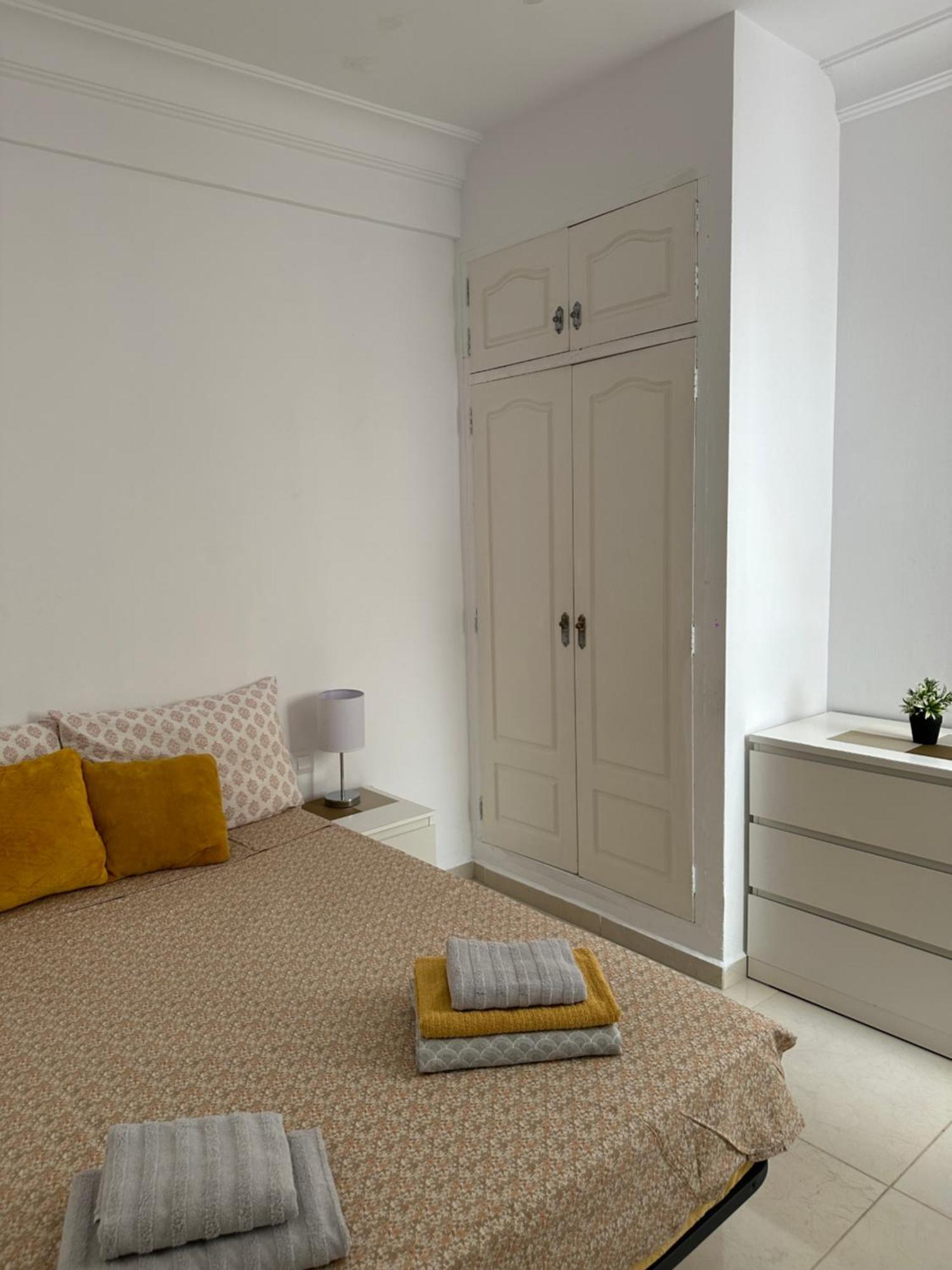 Modern And Bright 5 Bedroom Apartment Del Prado Gandía Exterior foto