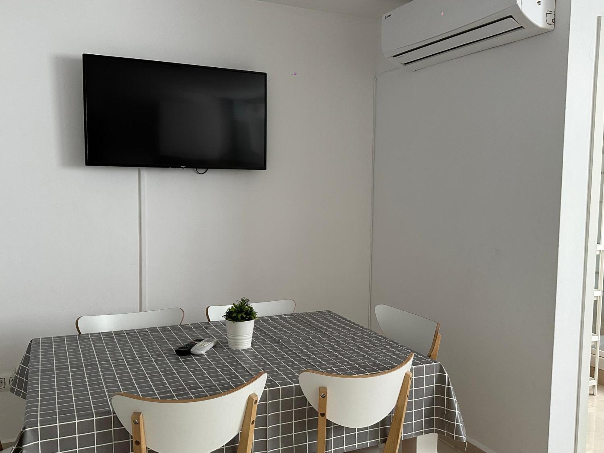 Modern And Bright 5 Bedroom Apartment Del Prado Gandía Exterior foto